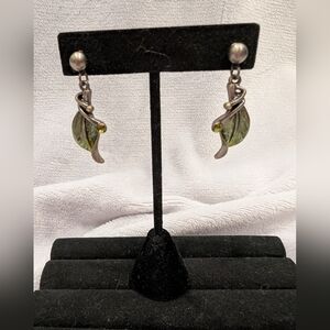 ❄️❄️ 5/$20❄️❄️ Dangly Leaf Fashion Pierced Earrings